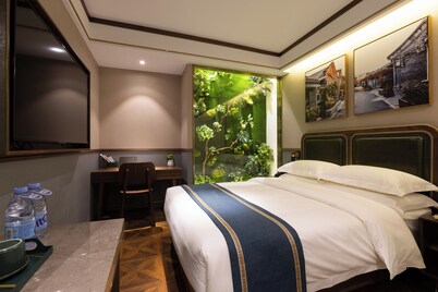 Nostalgia S Hotel(Beijing National Olympic Sports Center)