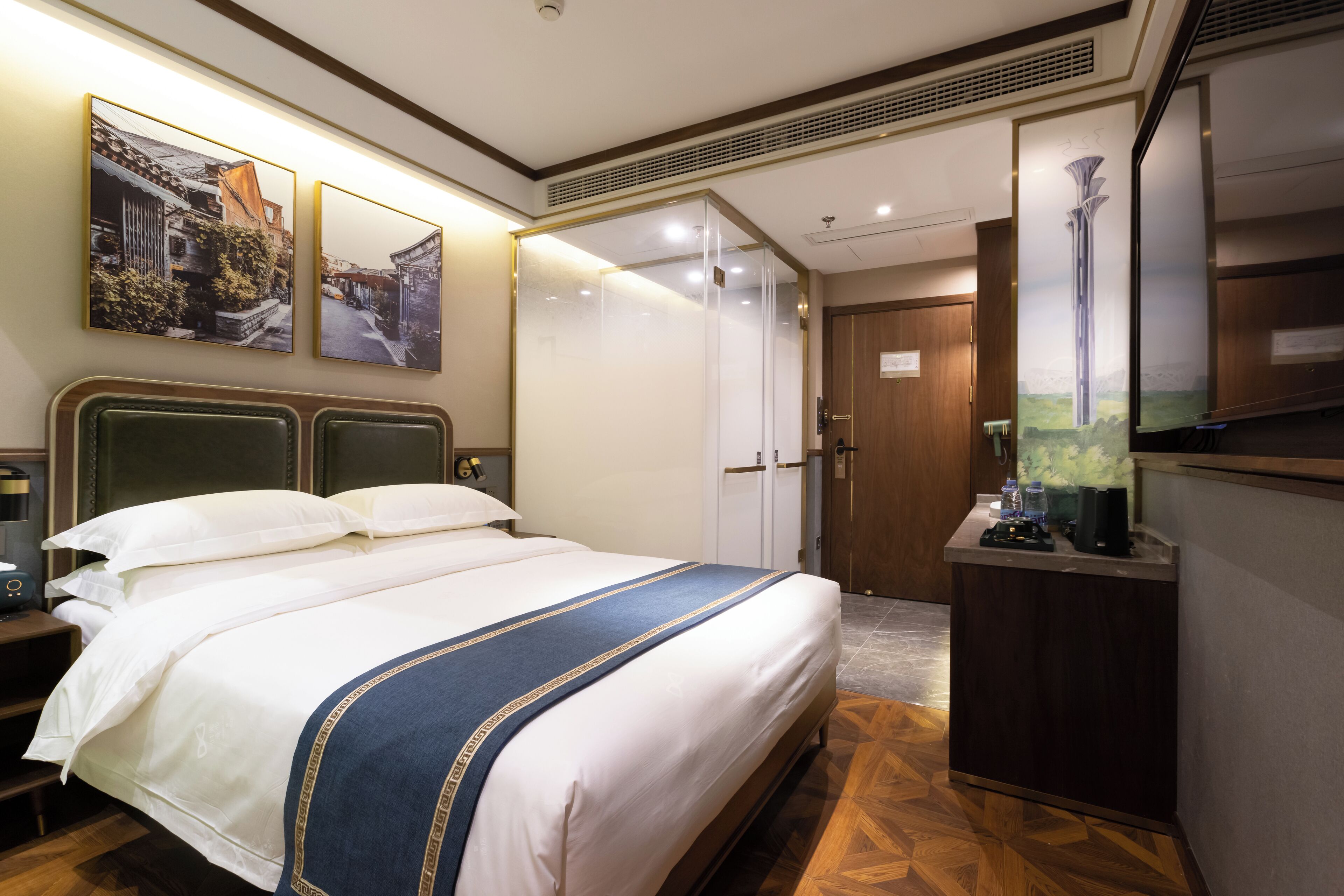 Superior Double Room, 1 Double Bed, Non Smoking | Premium bedding, down duvets, pillow-top beds, soundproofing