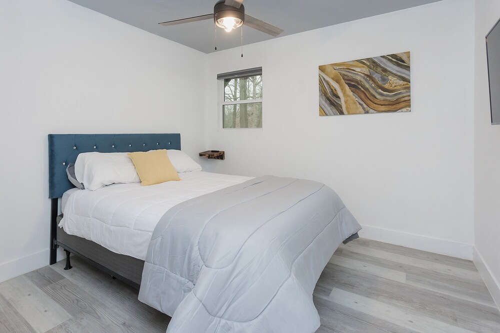 DOWNTOWN RUSTIC RANCHER Bentonville Vrbo