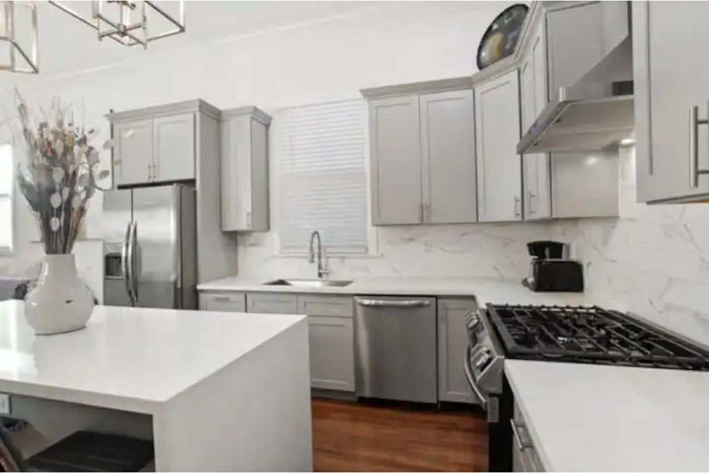 Beautiful Bayou St.John Home 2BR/1BA!