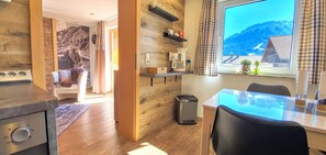 Interior - Modern 2-room apartment in Allgäu style with alpine panorama in a central location. (Pfronten)