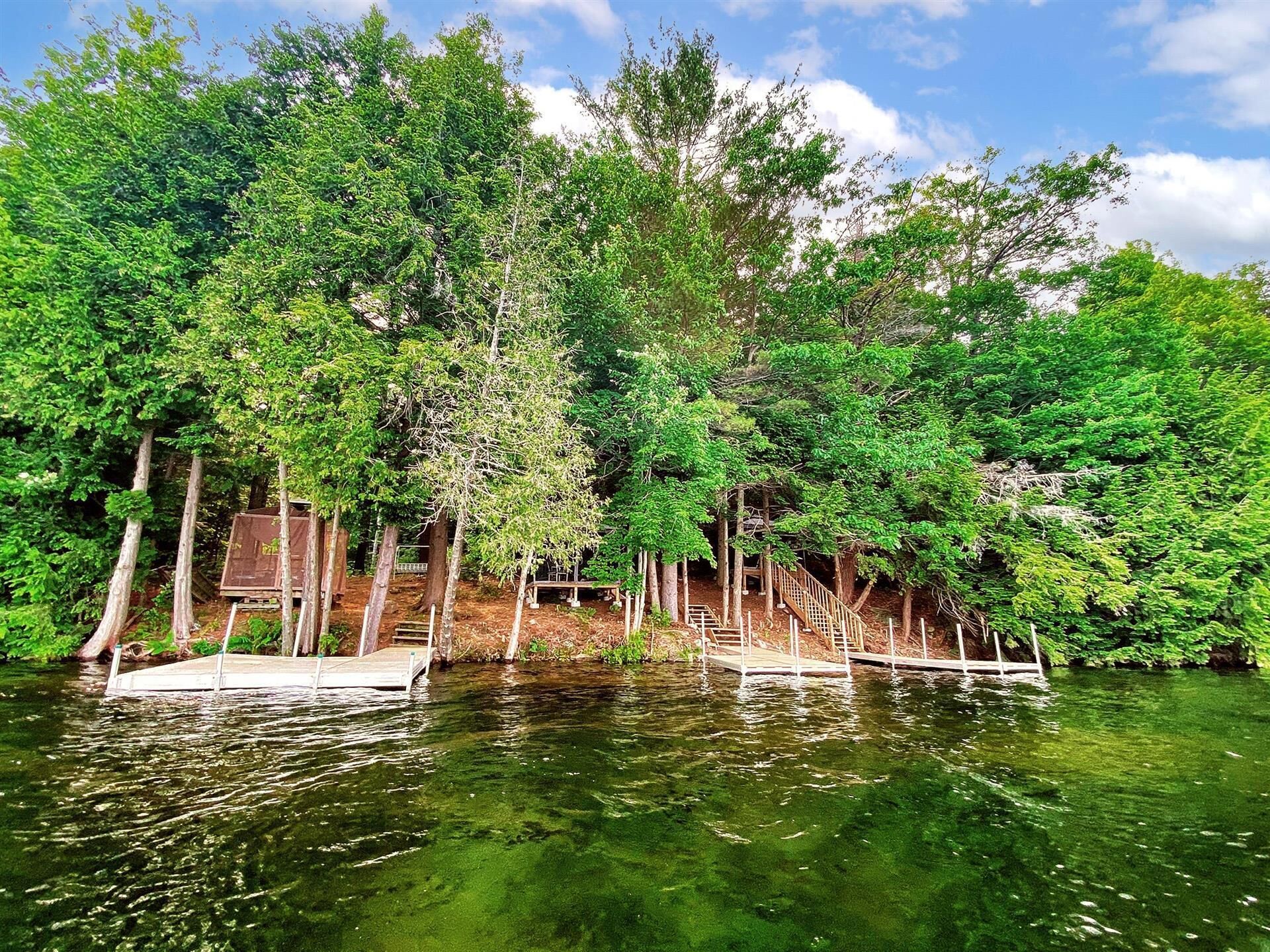 Morden Main House on Moore Lake