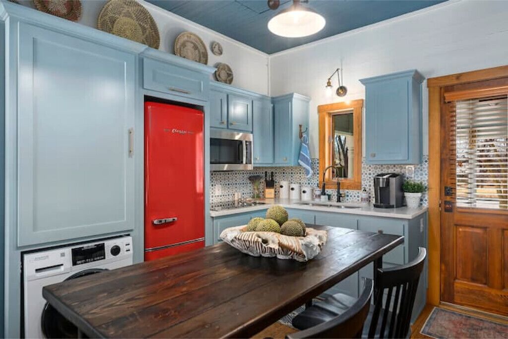 Cottage House on Hackberry