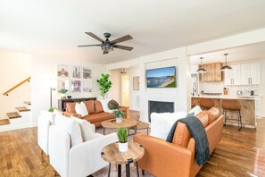 Televisión, chimenea