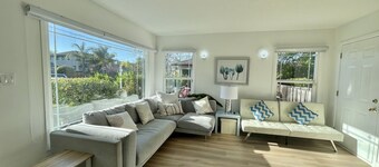 A Gem! Executive Brand New Entire House close to Westfield & Apple Campus