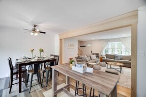 Dining - Lakefront | Dock | Hot Tub | Fire Pit | Game Rm (Pocono Summit)