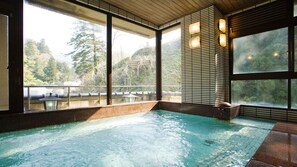 Spa - Yuwaku Onsen Sakaeya Ryokan (Kanazawa)
