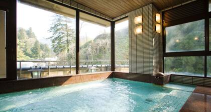Yuwaku Onsen Sakaeya Ryokan