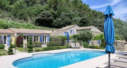 Gîte Les Romarins, near Vaison la Romaine