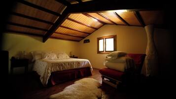 3 bedrooms, internet, bed sheets