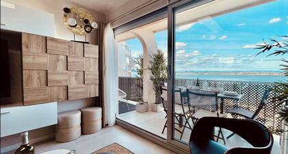 Very attractive T2 3-star apartment on the right bank between the sea and the lake, in a sought-after area.