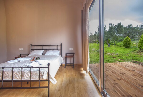 2 bedrooms, iron/ironing board, travel crib, WiFi