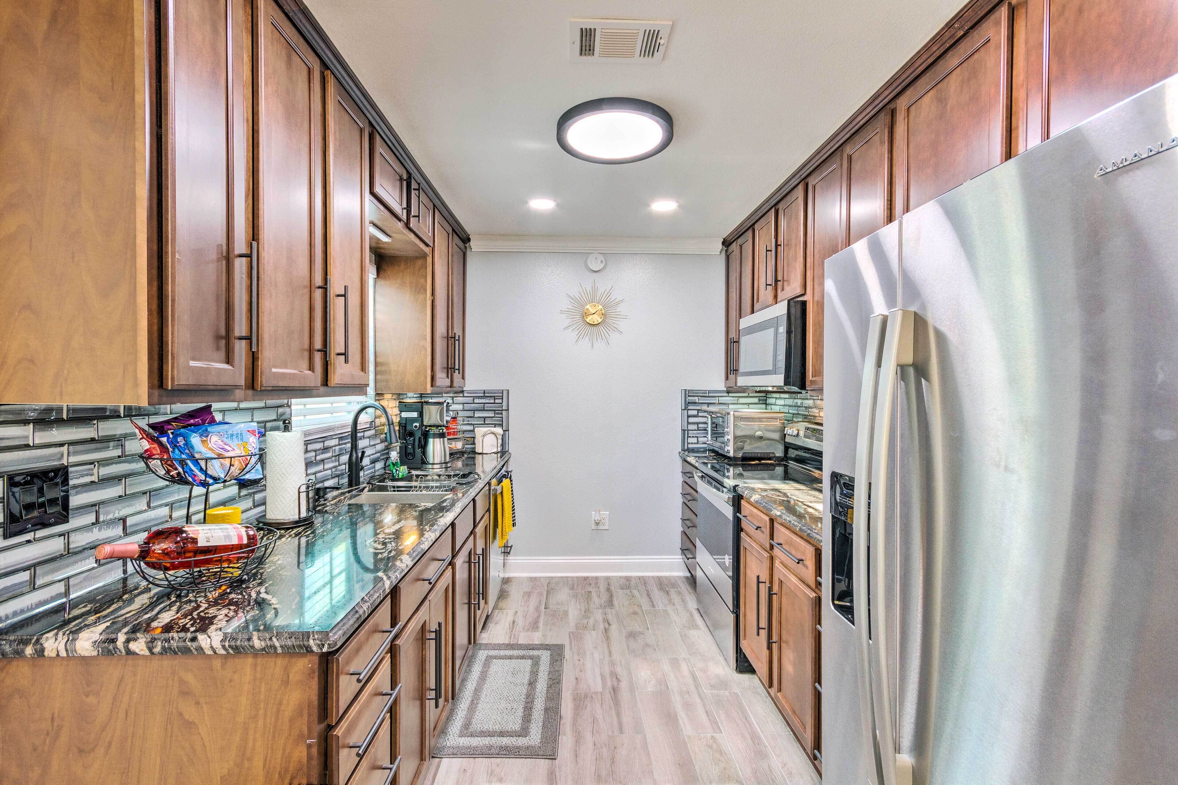 Pensacola Vacation Rental: Close to Beaches!