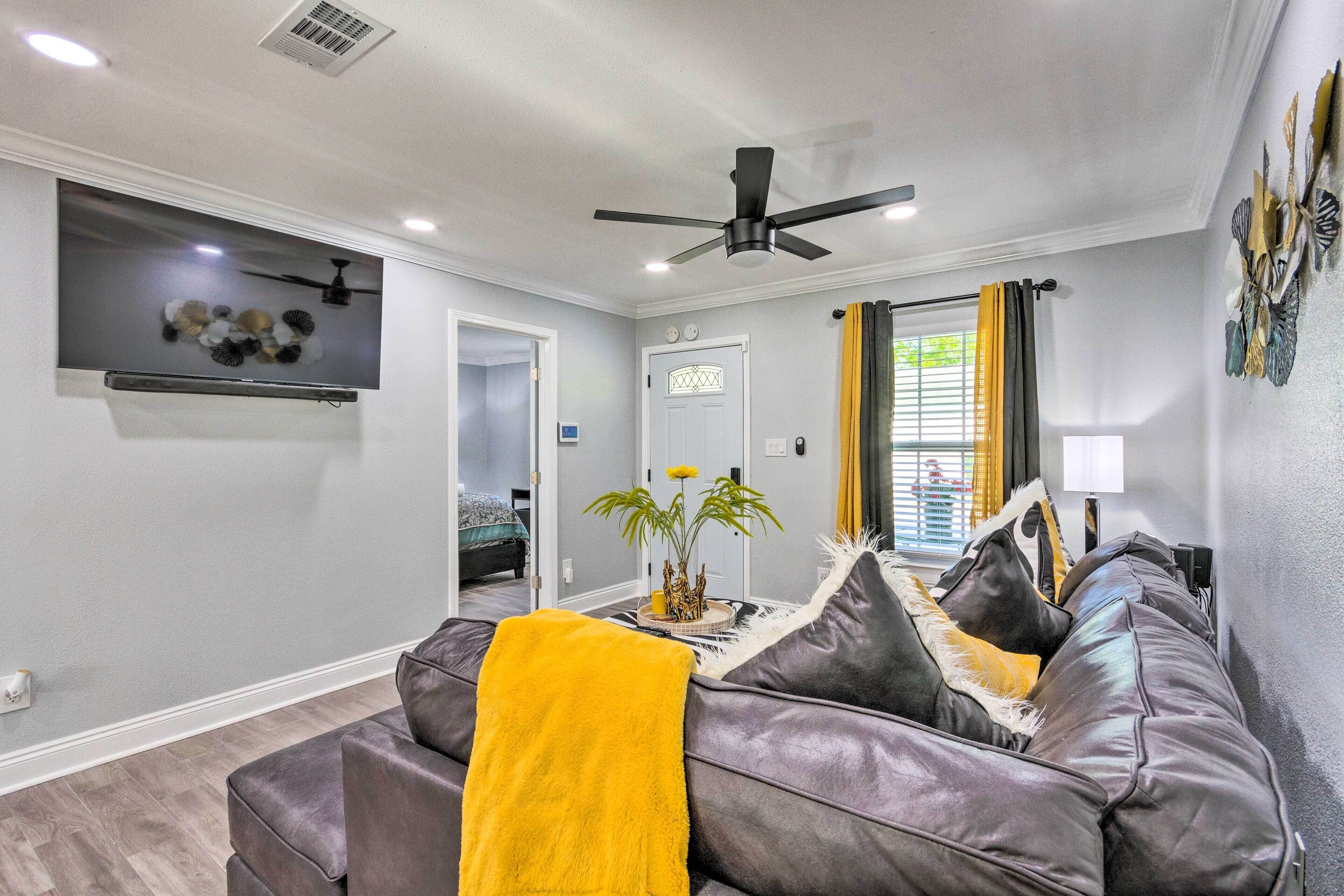 Pensacola Vacation Rental: Close to Beaches!