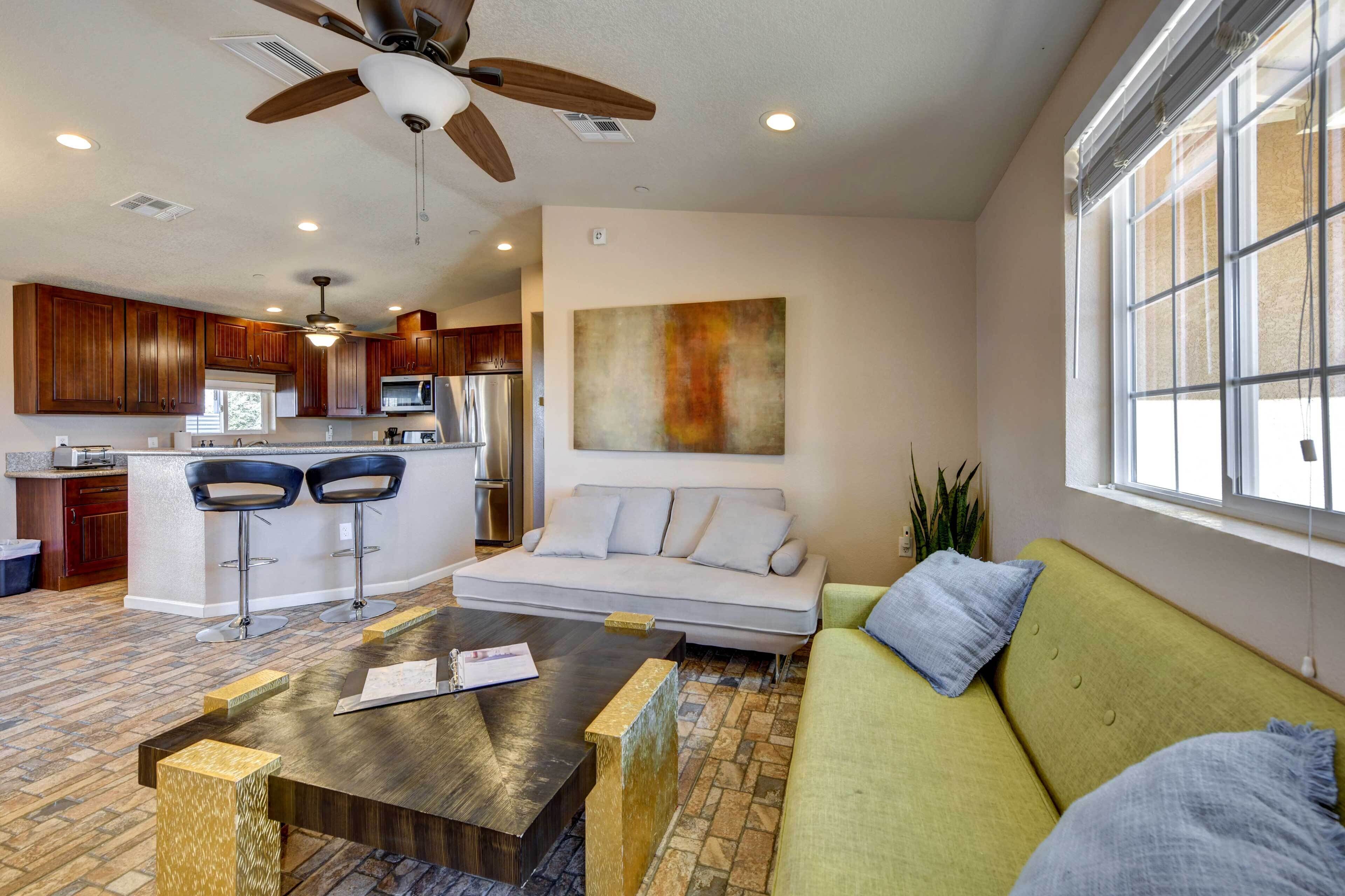 Sunny California Retreat - Patio, Grill & Hot Tub!