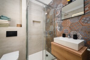 Shower, hair dryer, towels - Apartment Urban Green with balcony in Poreč, Istria (Porec)