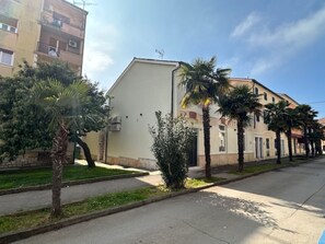 Exterior - Apartment Urban Green with balcony in Poreč, Istria (Porec)