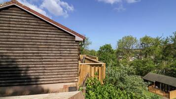 Cottage | Property grounds