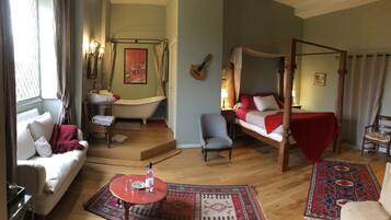 Chambre Double Romantique | 1 chambre, décoration personnalisée, ameublement personnalisé