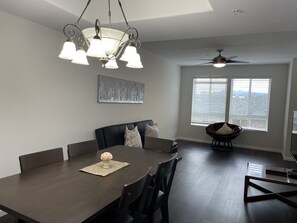 Dining - Newly Remodeled Townhouse Communication Hill (San Jose)