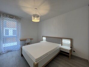 2 bedrooms, free WiFi, bed sheets, wheelchair access