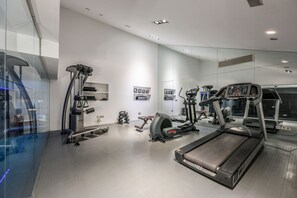 Fitness facility - Luxury loft close to Retiro Park (Madrid)