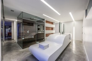 Spa - Luxury loft close to Retiro Park (Madrid)