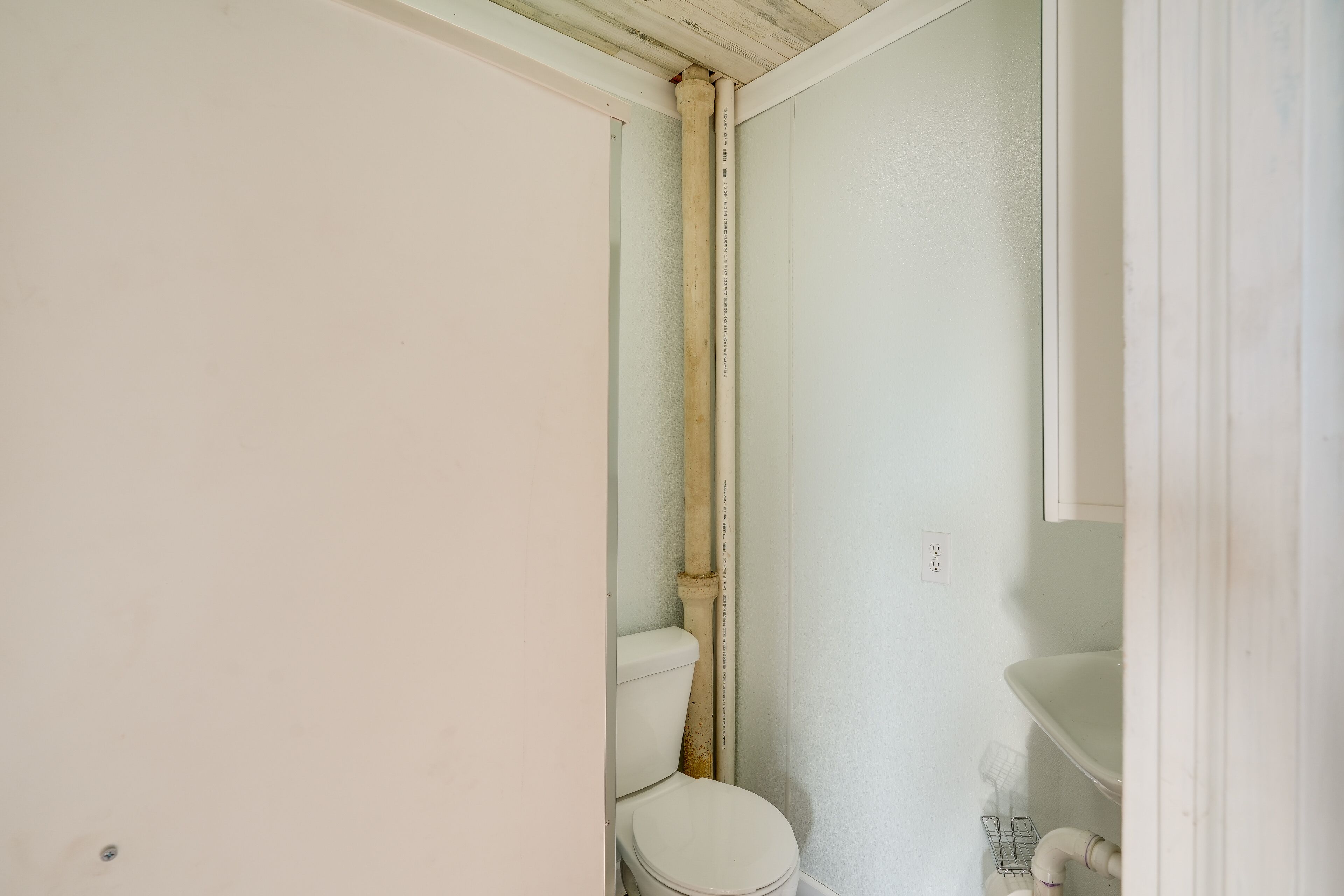 Cedar Rapids Vacation Home Near Downtown District!