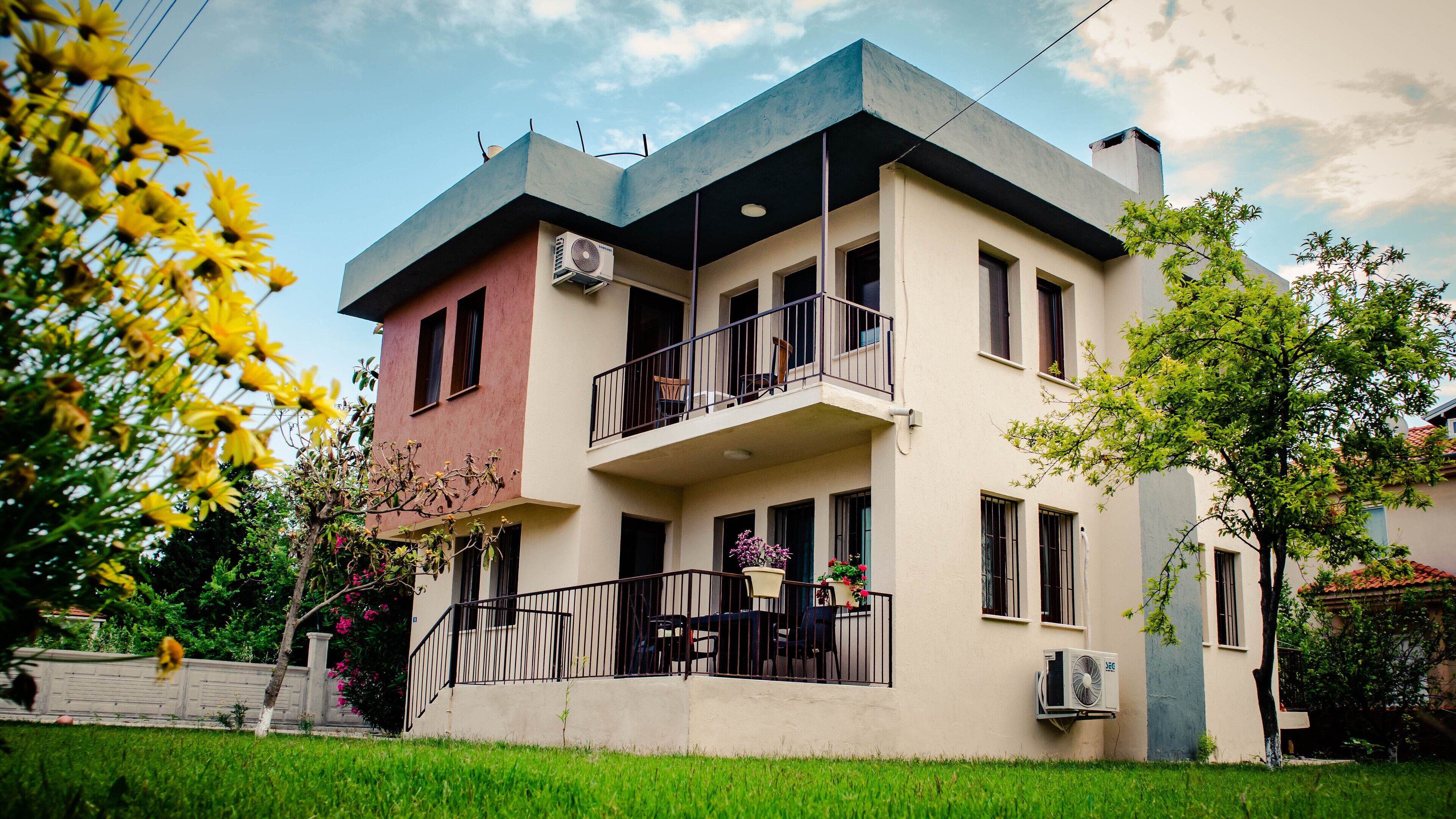Deluxe Villa Dalyan; Detached garden and barbecue. So near to city, river, beach