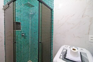 Basic-Apartment | Badezimmer