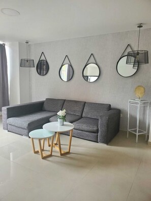 Departamento, 4 habitaciones | Servicio a la habitación