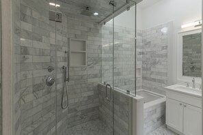 Shower, jetted bath, hair dryer, towels - Chic Hamptons Home near beach! (Hampton Bays)