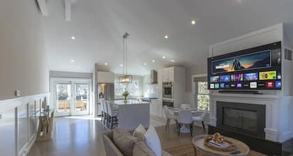 Chic Hamptons Home near beach!