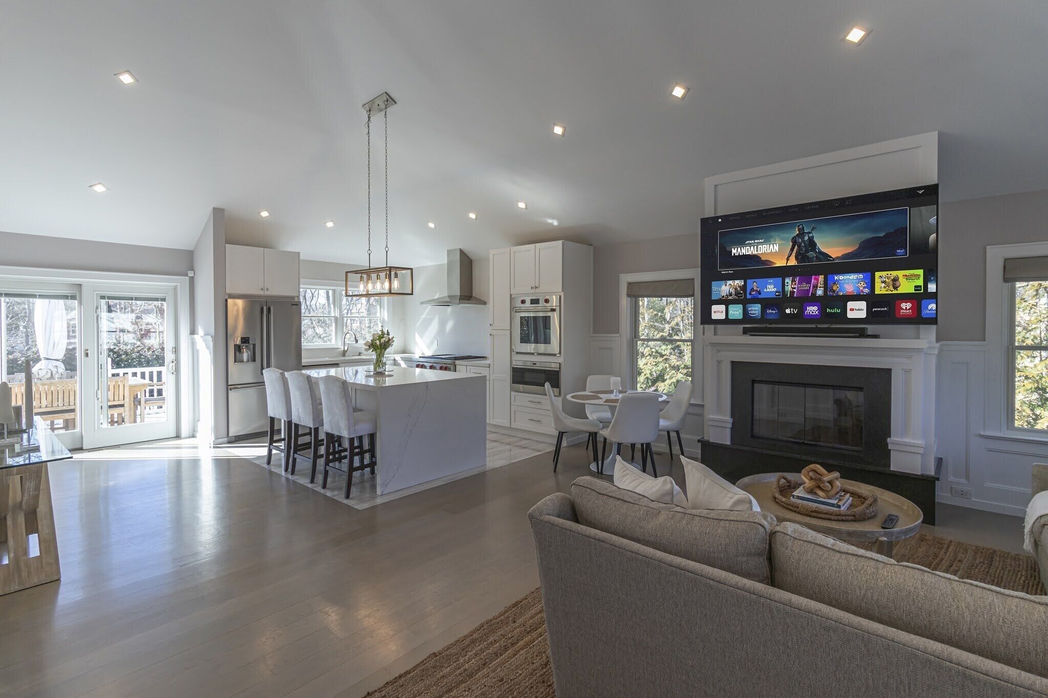 Chic Hamptons Home near beach!