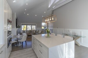 Interior - Chic Hamptons Home near beach! (Hampton Bays)