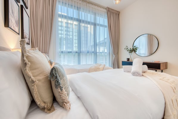 2 bedrooms, in-room safe, iron/ironing board, free WiFi