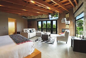 Junior Room | Down duvets, free minibar, in-room safe, individually furnished - Parra del Valle Hotel Boutique  (Valle de Guadalupe)