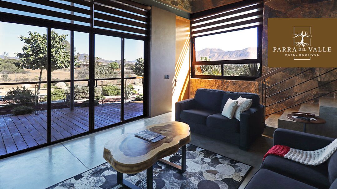 Habitación superior | Edredón y artículos del minibar gratis 