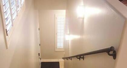 Private Bungalow, separate entrance!