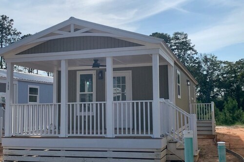 Short drive to the beautiful 30-A beaches!!
Cozy Riverwalk Landing Cottage 9-I