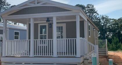 Short drive to the beautiful 30-A beaches!!
Cozy Riverwalk Landing Cottage 9-I