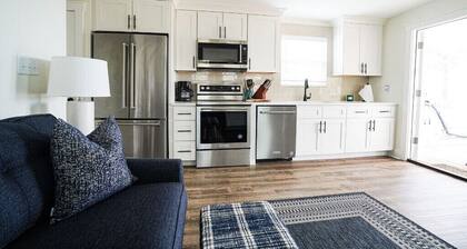Short drive to the beautiful 30-A beaches!!
Cozy Riverwalk Landing Cottage 9-I