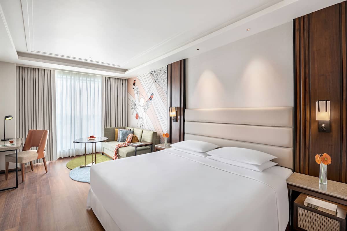 Deluxe Room, 1 King Bed