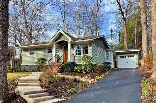 Exterior - Laurel Lodge (Black Mountain)