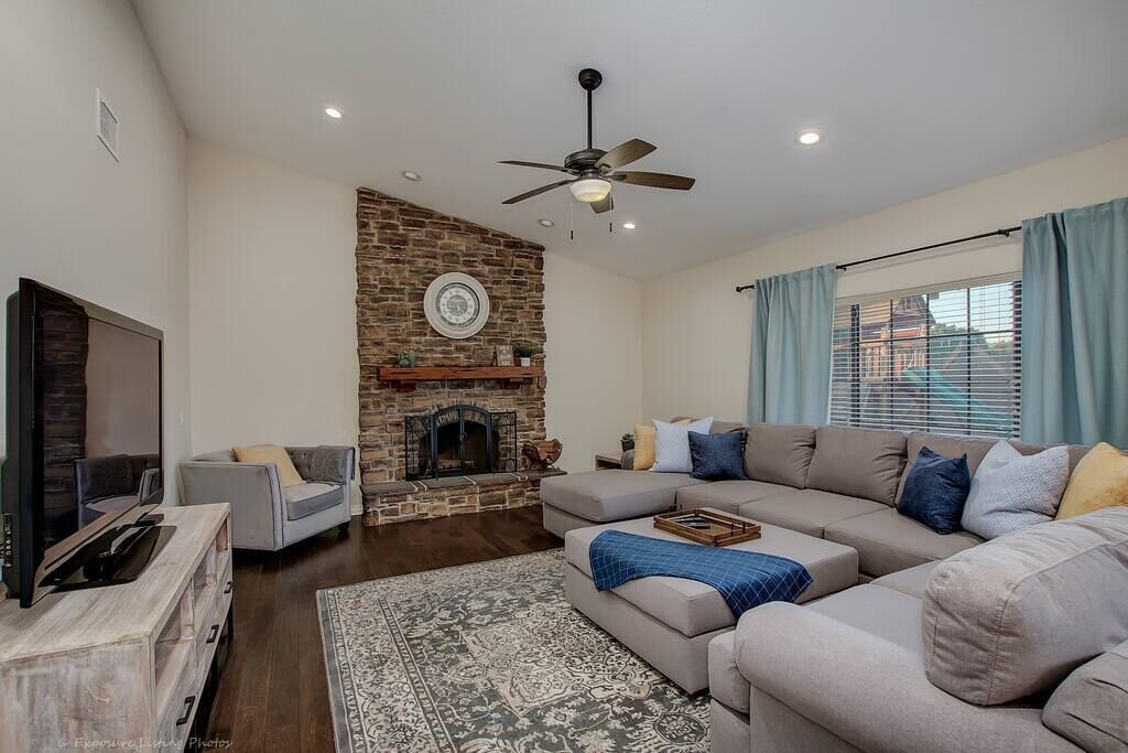 Villa Oasis Luxury 5BR, Heated Pool & Golf