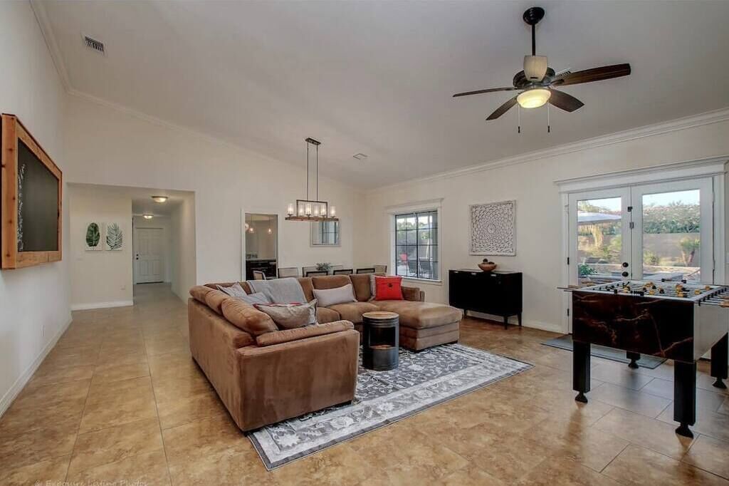 Villa Oasis Luxury 5BR, Heated Pool & Golf