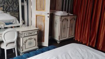 Deluxe Double Room | Individually decorated, free WiFi