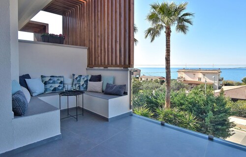 2 bedroom amazing apartment in Trappeto