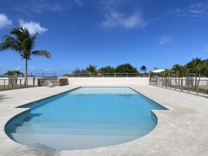 Outdoor pool - TiCocoon, 1 bedroom beautiful apartment amazing sea view - water back-up (baie orientale)
