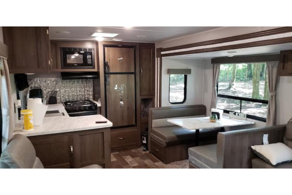 Gorgeous-1 Bed RV. The Villages-Lady Lake-Ocala.